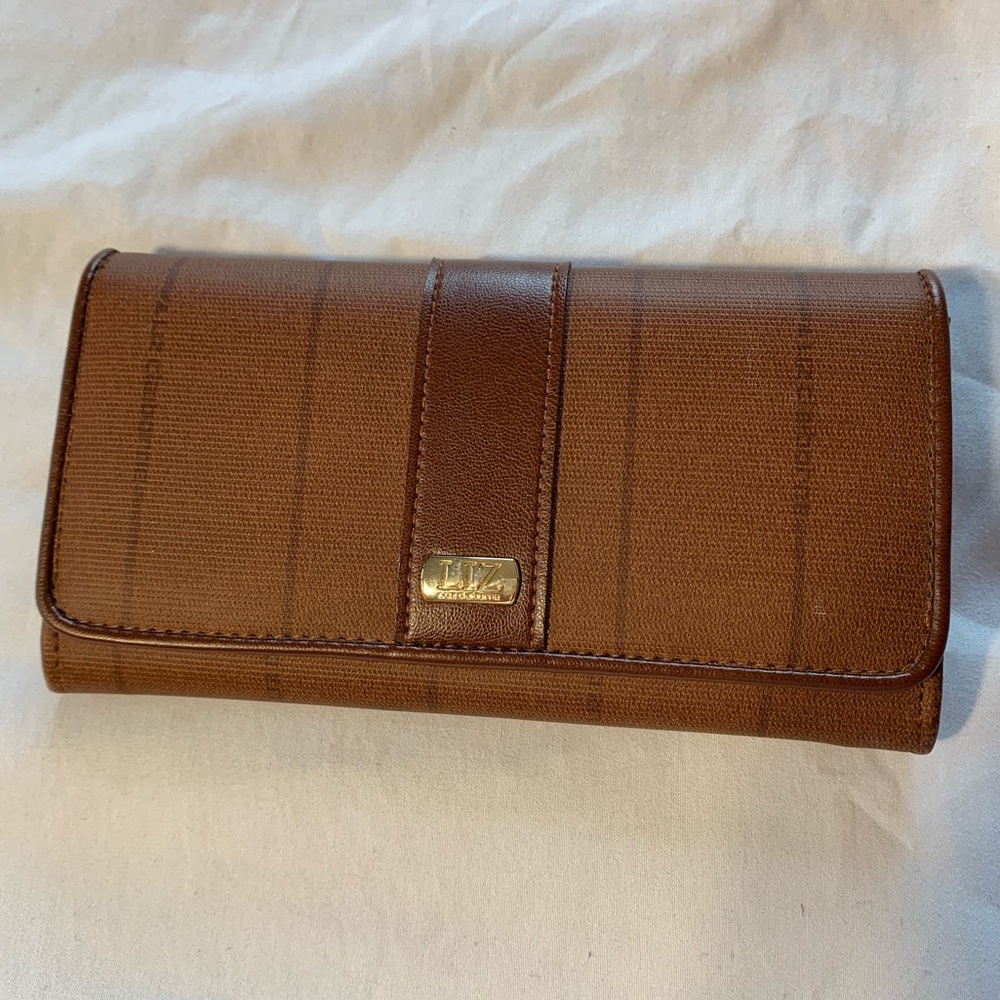 Liz Claiborne Brown Leather Wallet/Pocketbook
